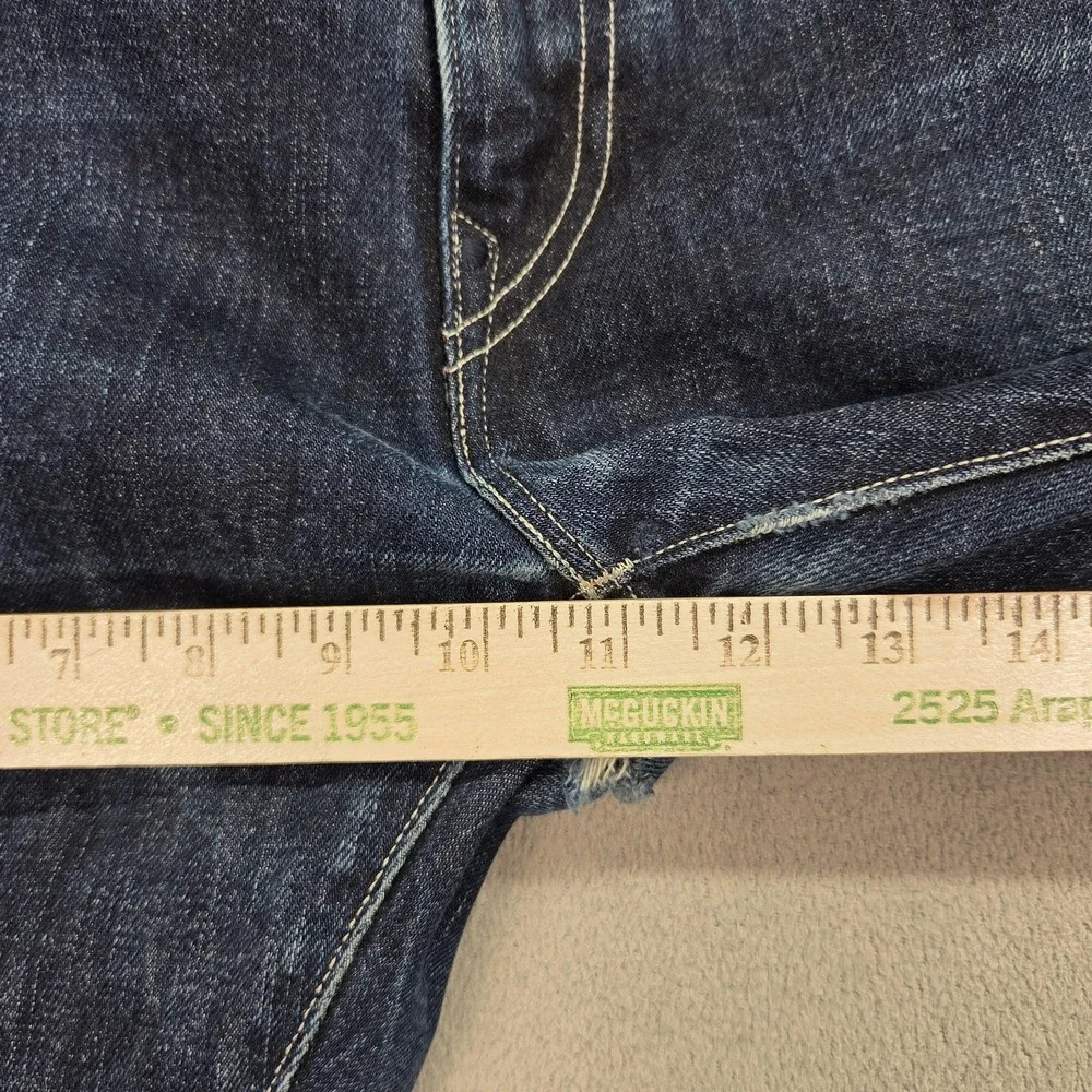 Levis important sizing